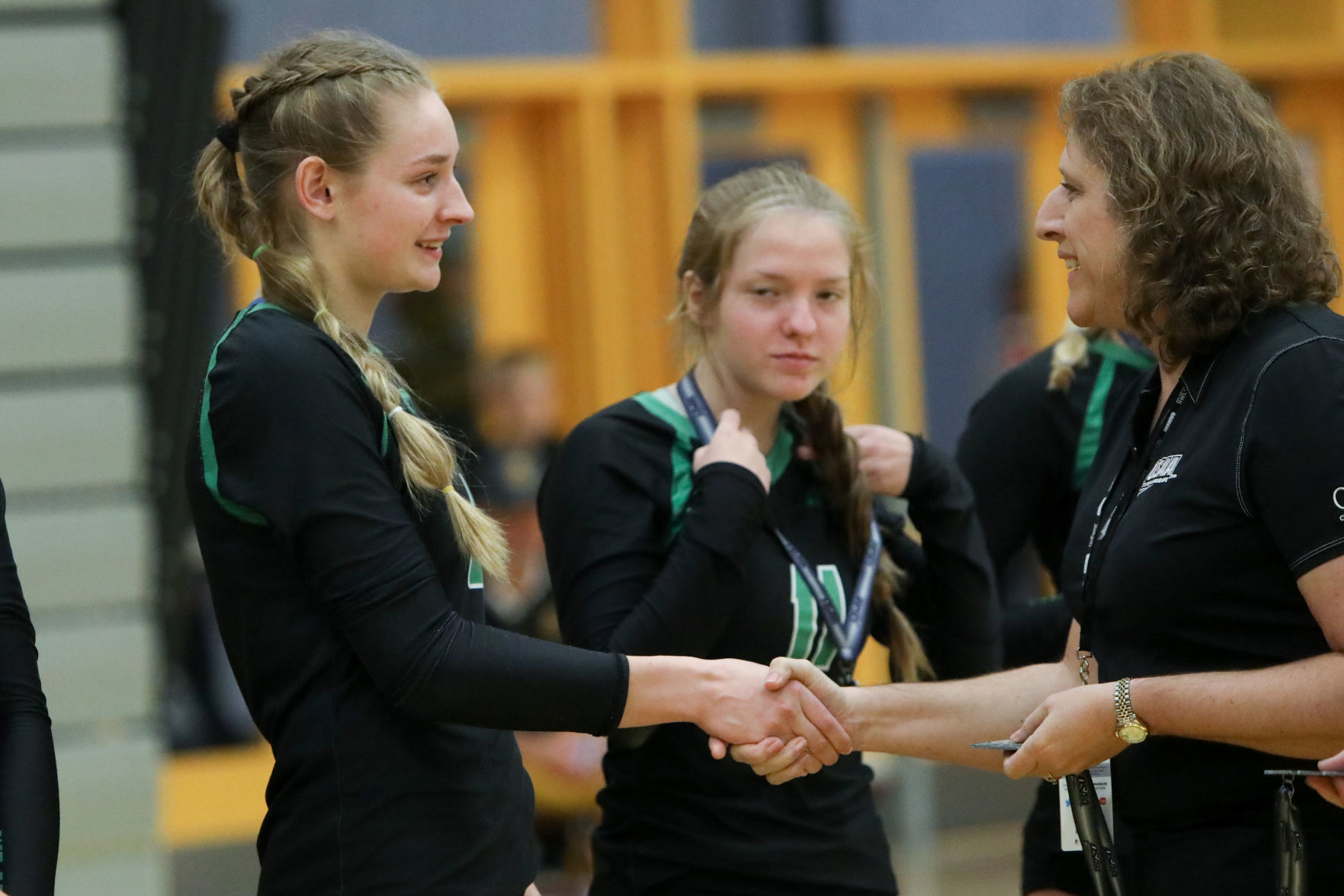 Sweet Home vs. Valley Catholic Volleyball Championship